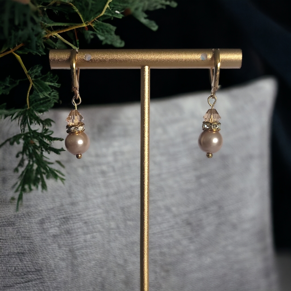 NWOT Short Drop Swarovski Elements Bronze Pearl Earrings